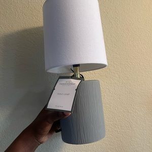 Threshold lamp